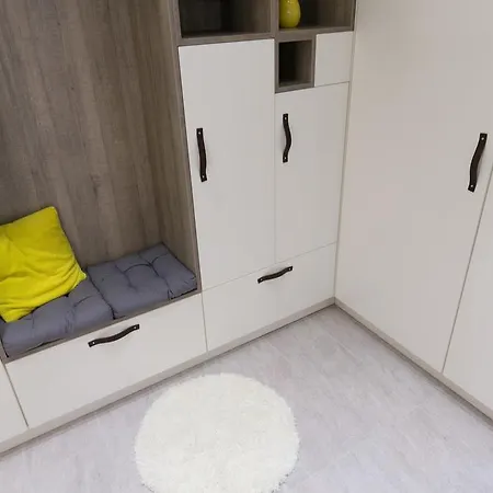 Unique At The Danube With Aircon