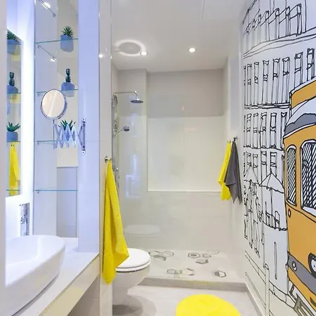 Unique At The Danube With Aircon