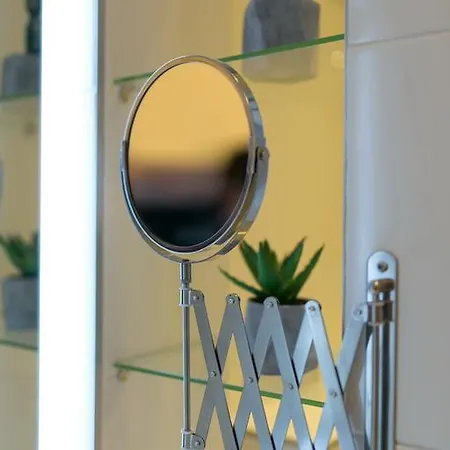 Unique At The Danube With Aircon *